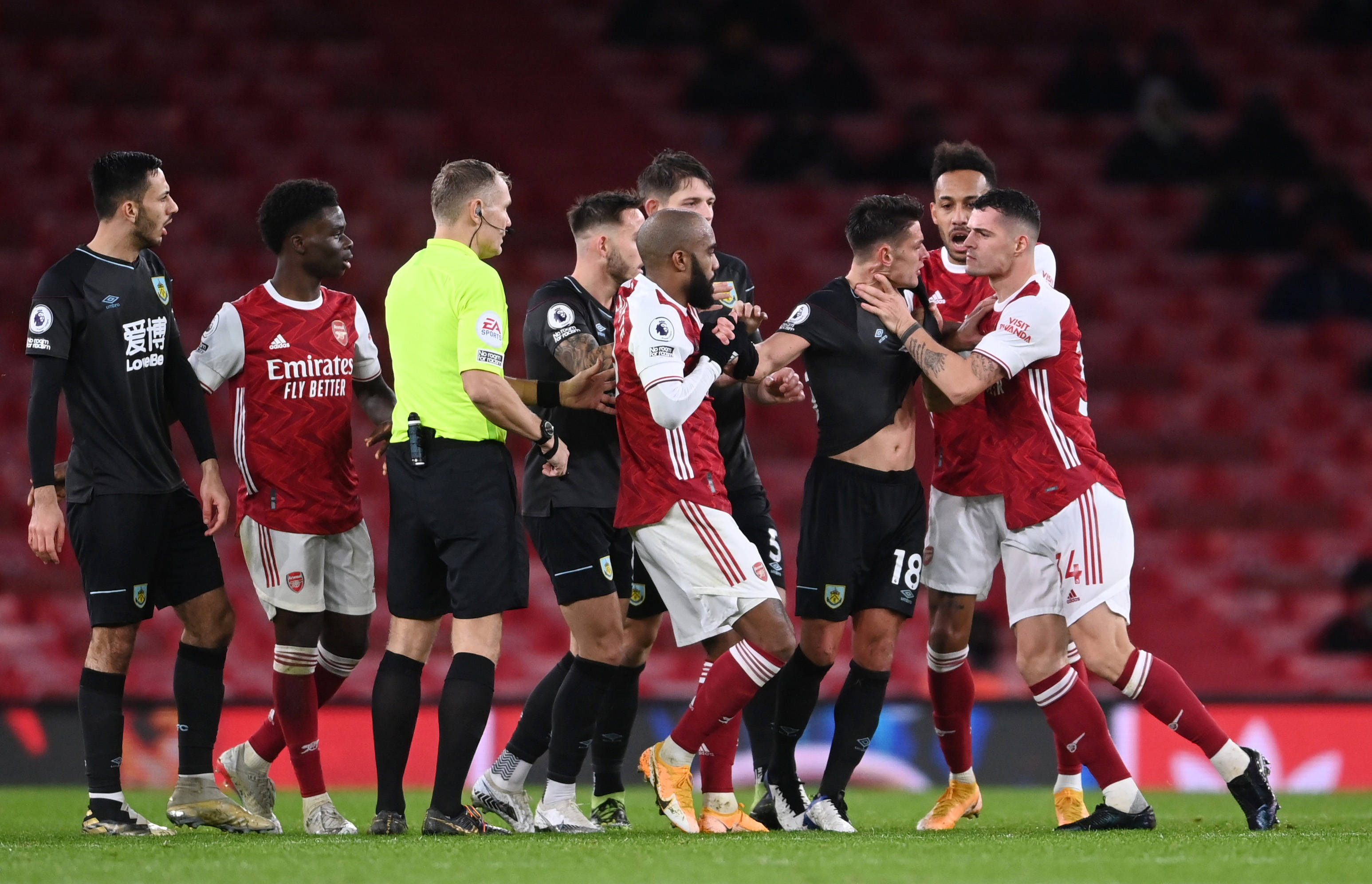 结合线上的 结合线上的